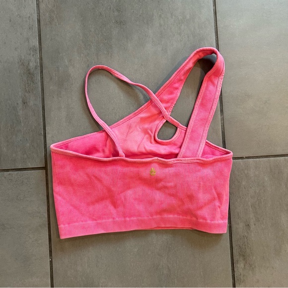 Spiritual Gangster Kaci Crop in Hot Pink - Picture 4 of 6